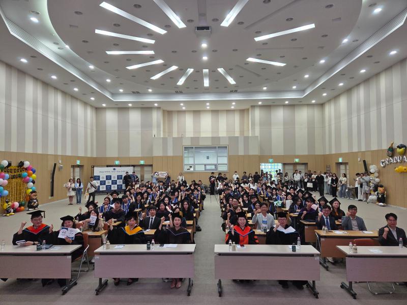 2025학년도 후기 외국인 유학생 학위수여식 성료 썸네일 이미지
